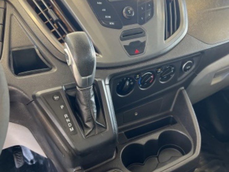 2017-ford-transit-image-19