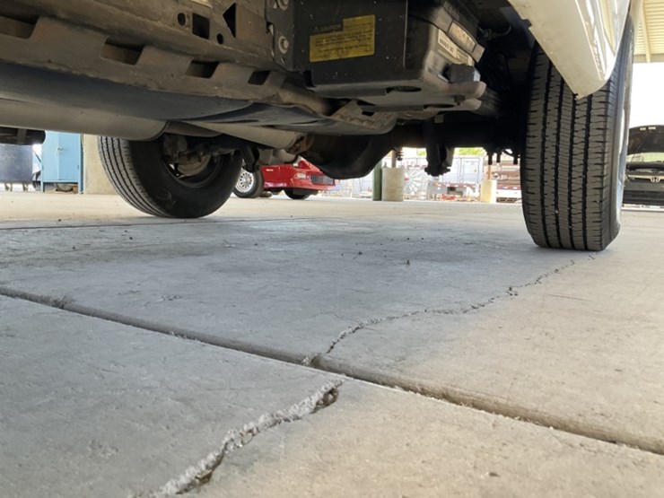 2013-chevrolet-express-2500-image-27