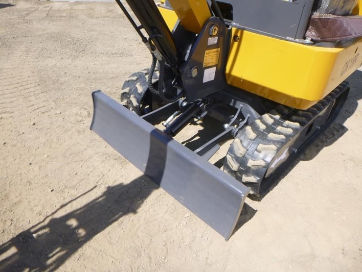 2025-cfg-qk18r-hydraulic-excavator-image-16