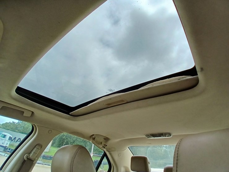 #20656-•-2012-ford-fusion-passenger-car-image-48
