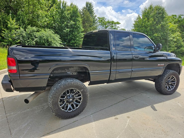 #18968-•-2002-dodge-ram-pickup-truck-image-30