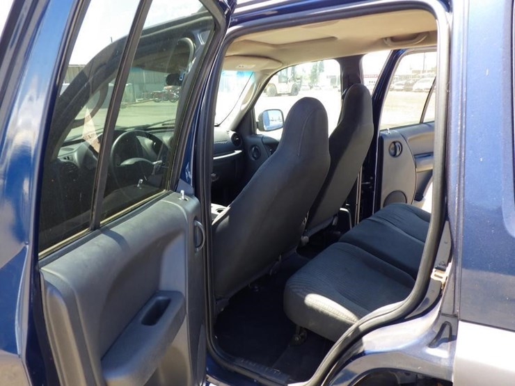 2004-jeep-liberty-image-7