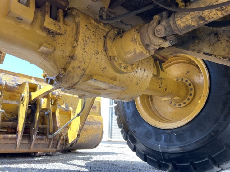 caterpillar-928g-image-30