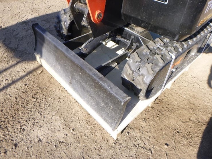 2025-tpm-16-hydraulic-excavator-image-16