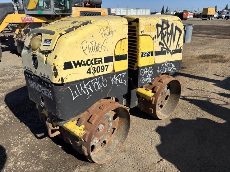 wacker-43097-trench-compactor-image-3