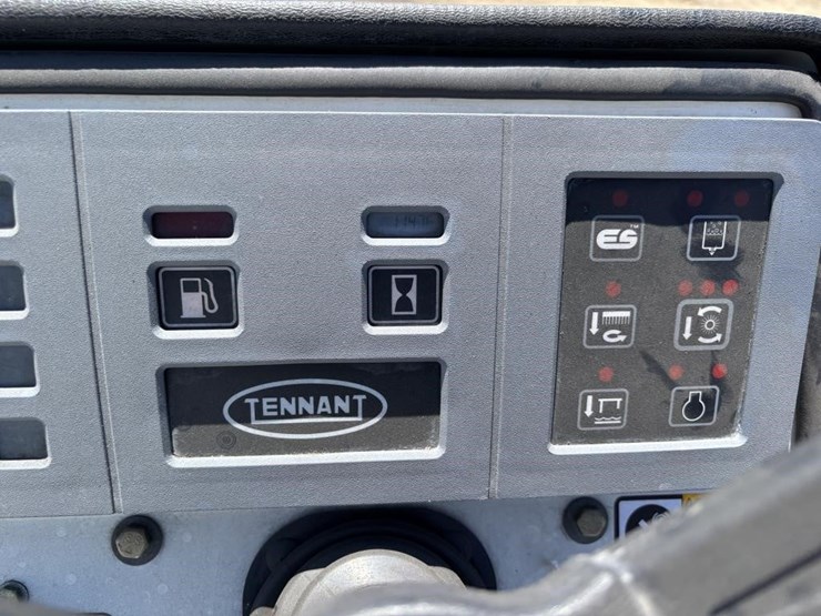2005-tennant-7400-image-14