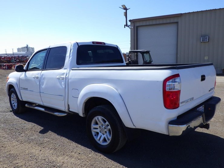 2004-toyota-tundra-image-4
