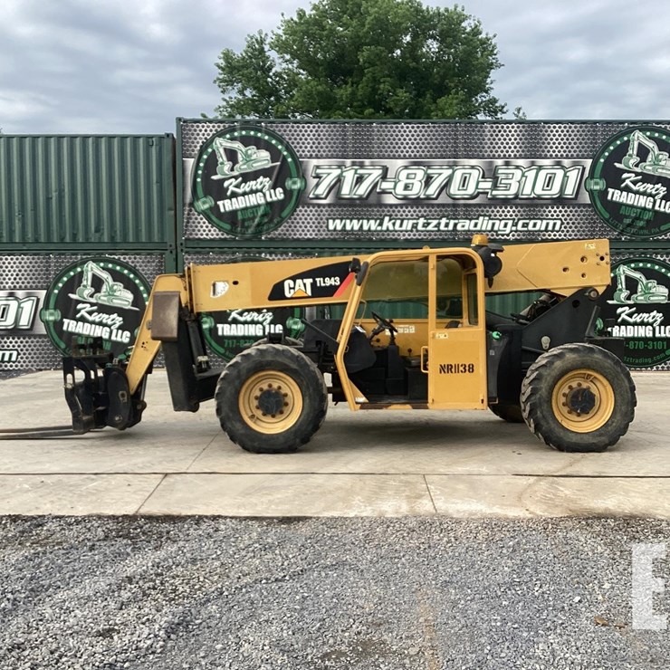 2010 CATERPILLAR TL943