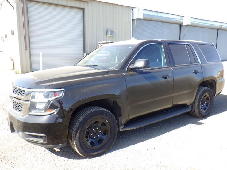 2018-chevrolet-tahoe-image-1