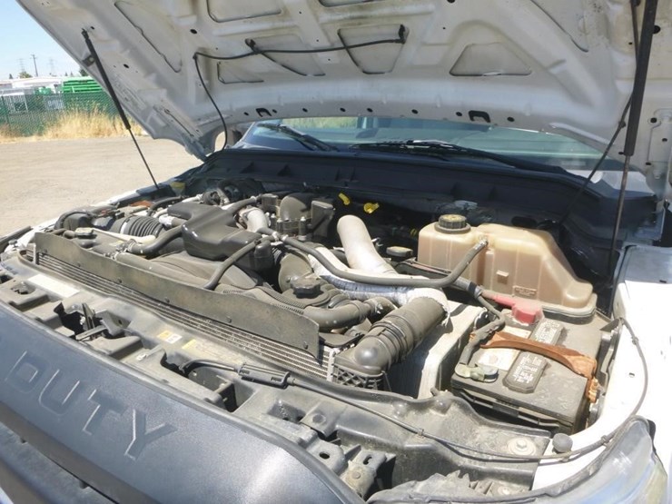 2012-ford-f550-image-19