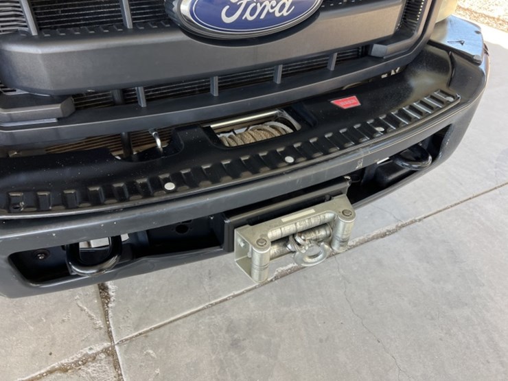 2013-ford-f550-image-13