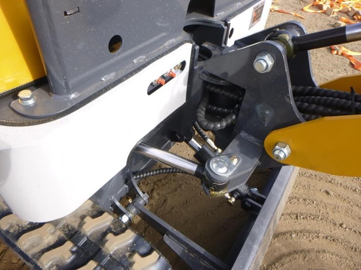 2025-sdlanch-sdle20-hydraulic-excavator-image-18