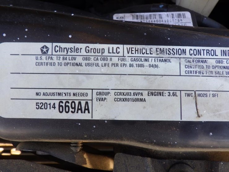 2012-dodge-grand-caravan-image-12