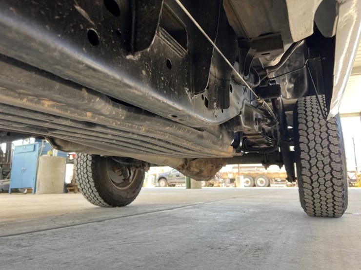2011-ford-f150-image-24