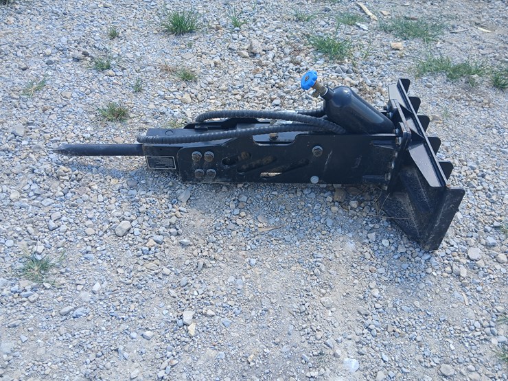 #20468-•-giyi-breaker-hammer-mini-skid-steer-attachment-image-1