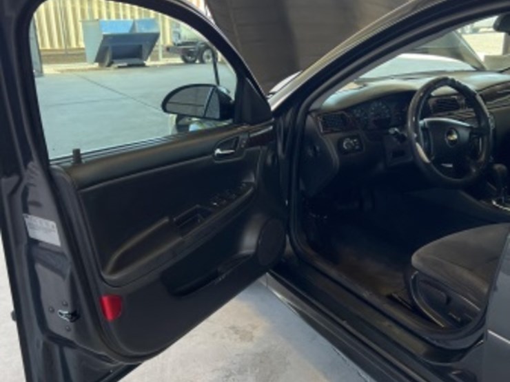 2015-chevrolet-impala-sdn-image-20