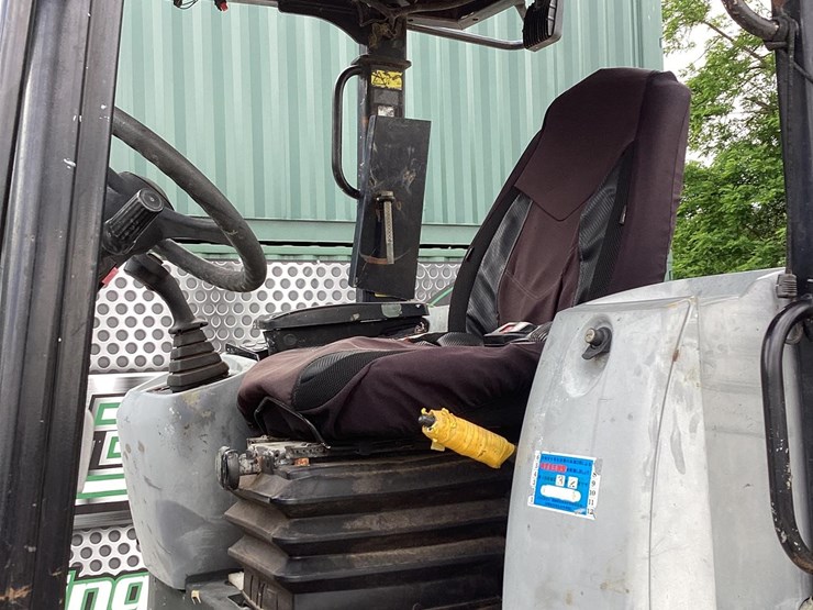 2019-caterpillar-910m-image-12