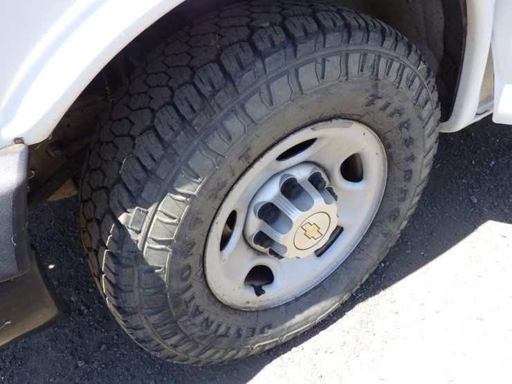 2013-chevrolet-express-3500-image-13