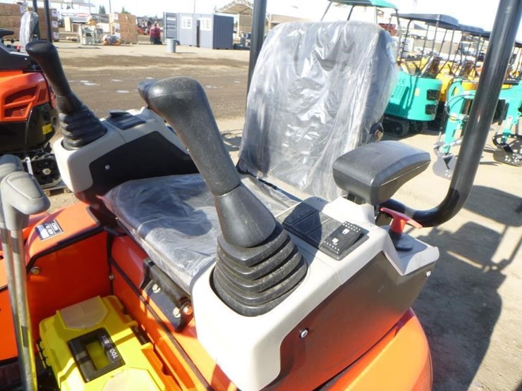 2025-tpm-16-hydraulic-excavator-image-22
