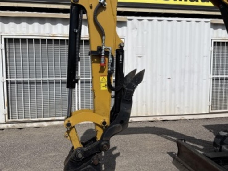 2019-caterpillar-305e2-cr-image-16
