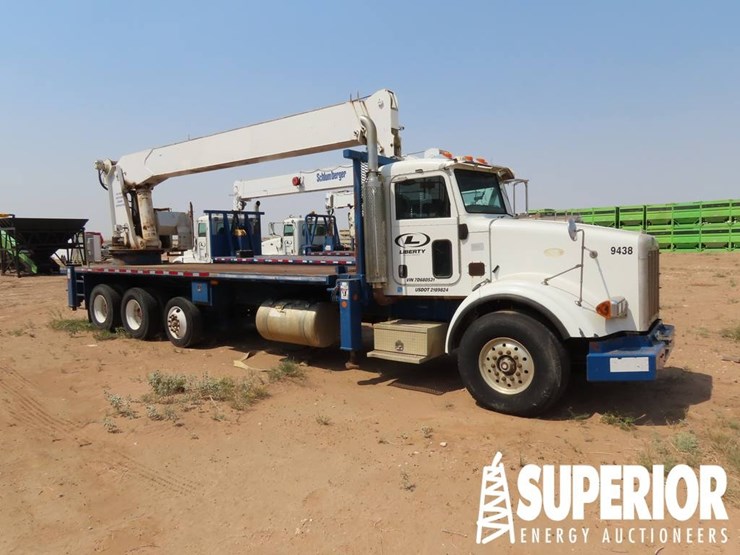 2007-peterbilt-365-image-2