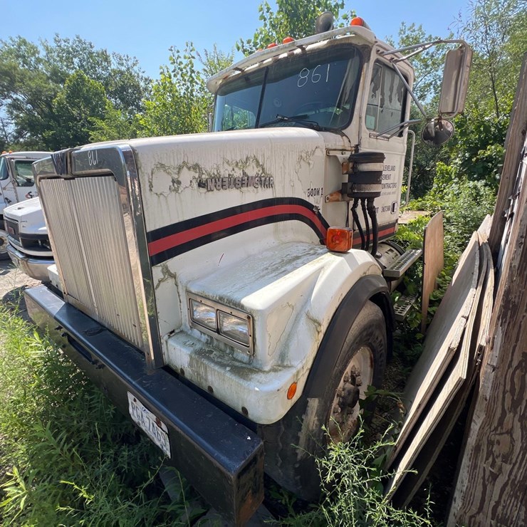 WESTERN STAR 4864F