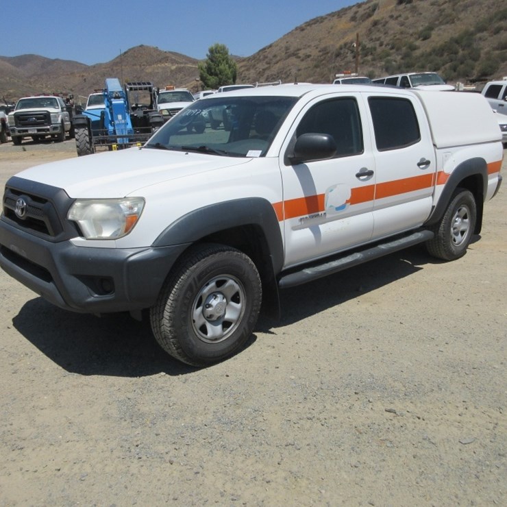 2013 TOYOTA TACOMA