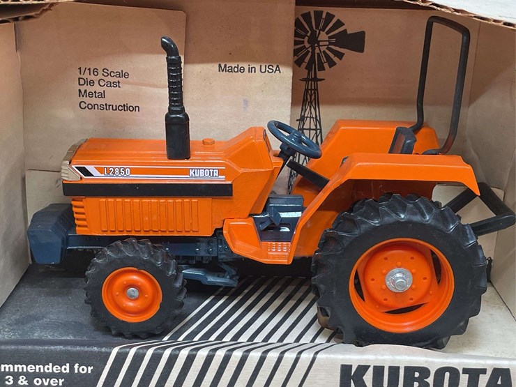 kubota-l2850-image-2