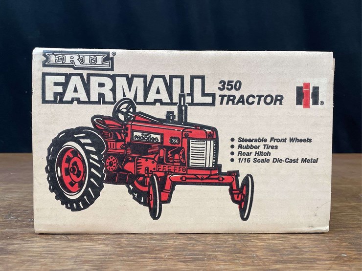 1/16-farmall-350-nib-ertl-image-4