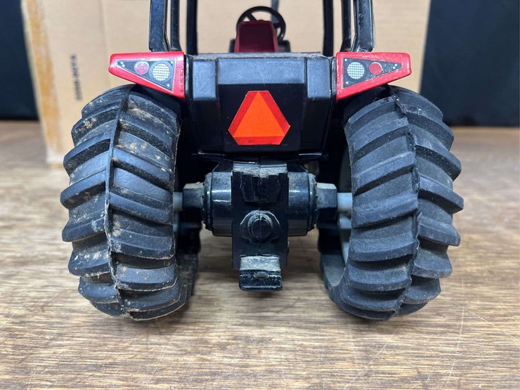 1/16-ih-5488-nib-ertl-image-16