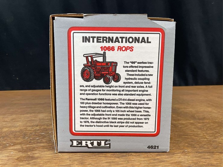 1/16-ih-1066-nib-ertl-image-5