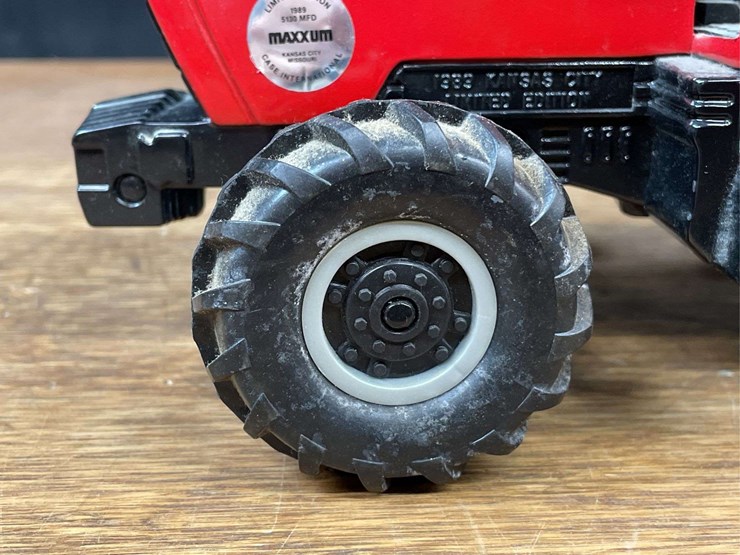 1/16-case-ih-maxxum-5130-kansas-city-nib-ertl-image-13
