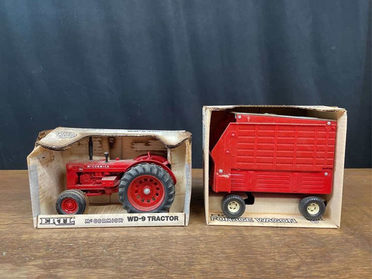 (2)-1/16-mccromick-wd-9-+-ih-forage-wagon-nib-ertl-image-1