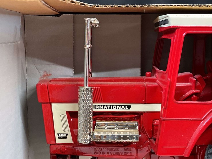 1/16-ih-1468-nib-ertl-image-11