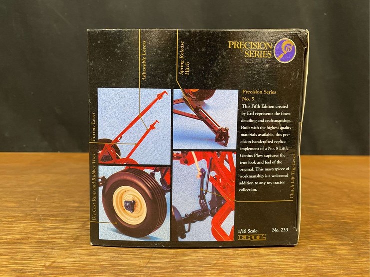 1/16-mccormick-deering-little-genius-plow-precision-nib-ertl-image-16