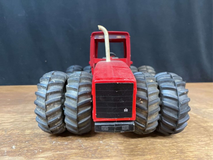 1/16-ih-7488-collector-ertl-image-6