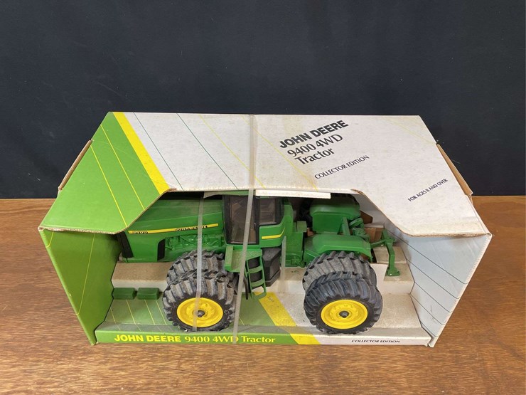 1/16-john-deere-9400-collector-nib-ertl-image-2
