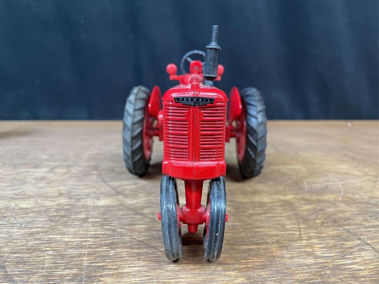 1/16-farmall-h-special-edition-nib-ertl-image-7