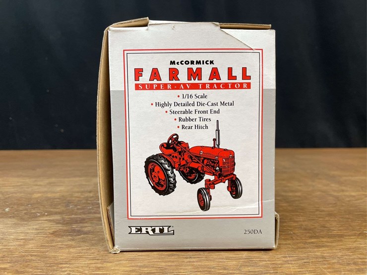 1/16-farmall-super-av-special-edition-nib-ertl-image-5