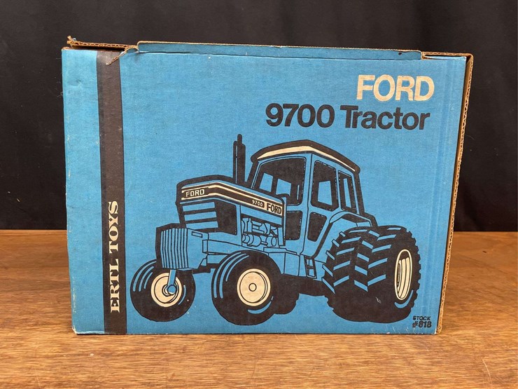 1/12-ford-tw-20-nib-ertl-image-3