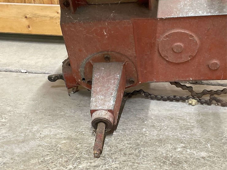 farmall-400-pedal-tractor-eska-image-26