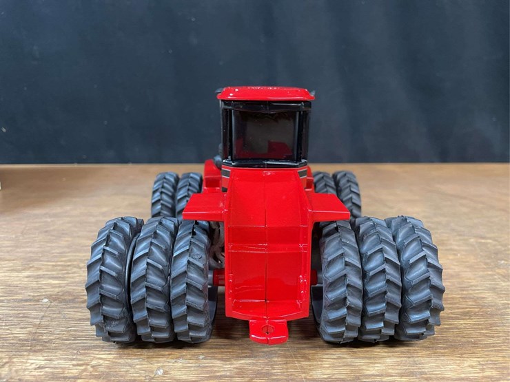 1/32-case-ih-9390-1997-collector-nib-sm-image-5