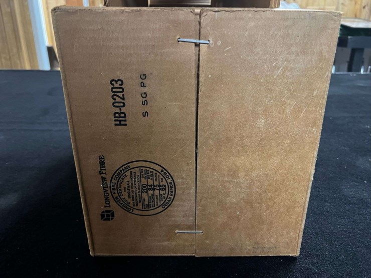 1/8-farmall-m-nib-sm-image-28