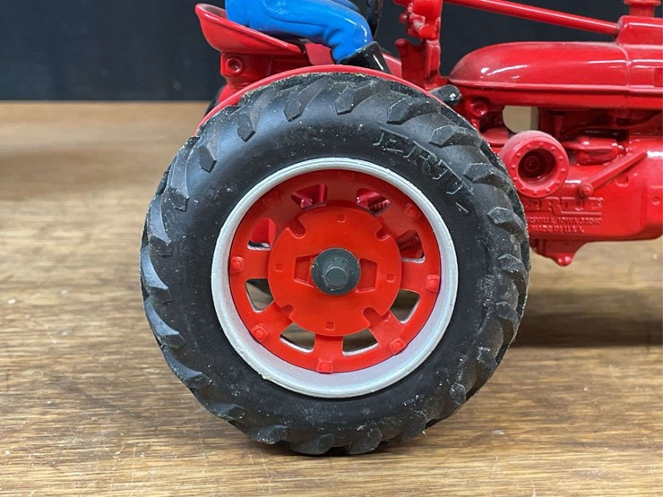 1/16-farmall-h-50th-anniversary-nib-ertl-image-15
