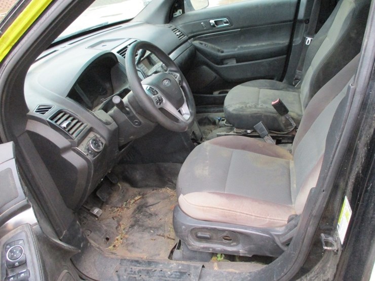 2014-ford-explorer-image-6