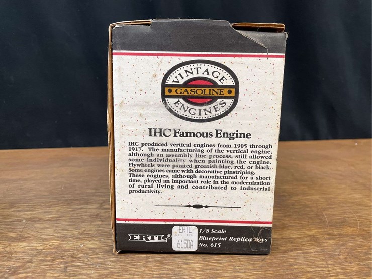 (2)-mccormick-deering-+-ihc-engines-nib-ertl-image-13
