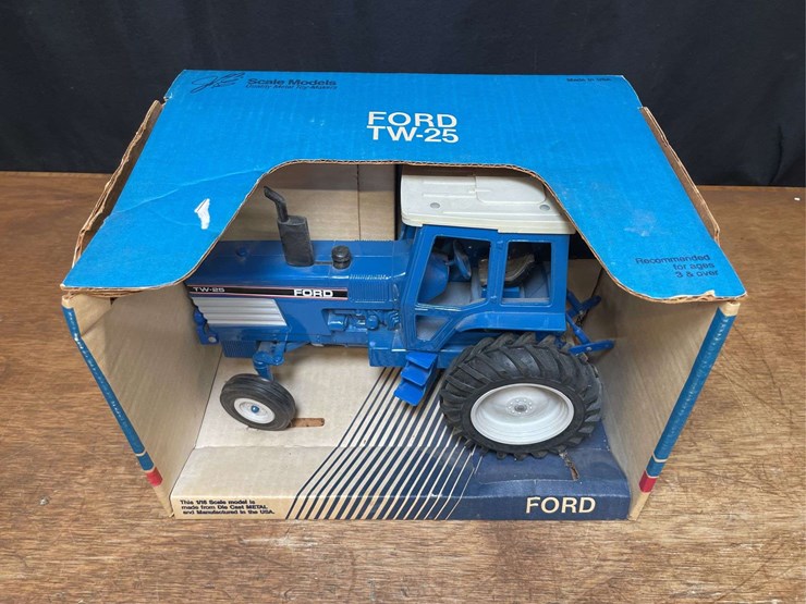 1/16-ford-tw-25-nib-sm-image-3