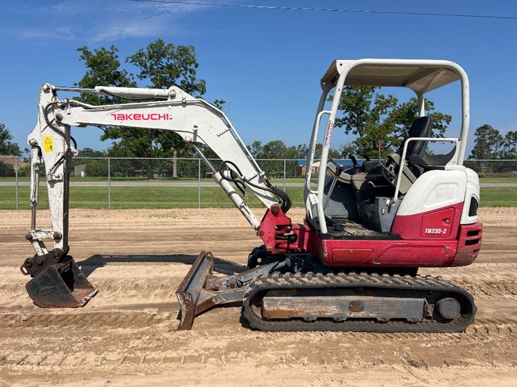 2016-kubota-rtv-x900-image-1
