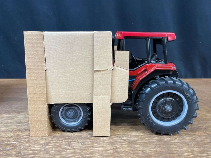 1/16-case-ih-magnum-7250-mark-50-1994-farm-show-nib-ertl-image-19