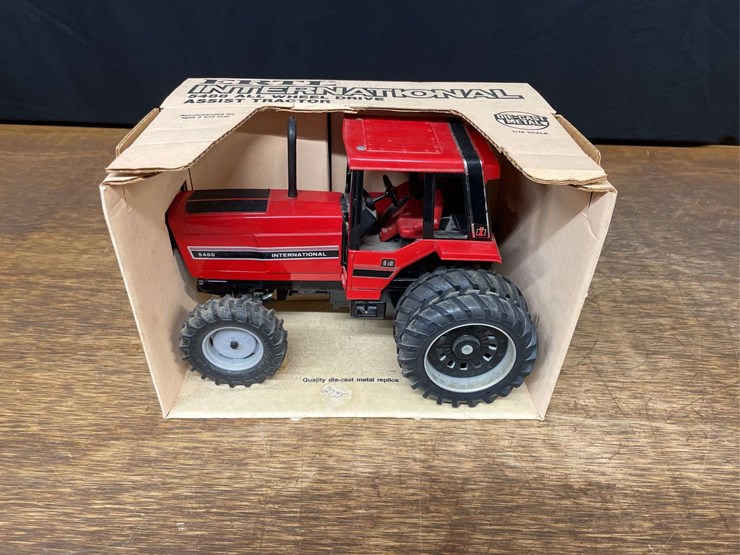 1/16-ih-5488-nib-ertl-image-5